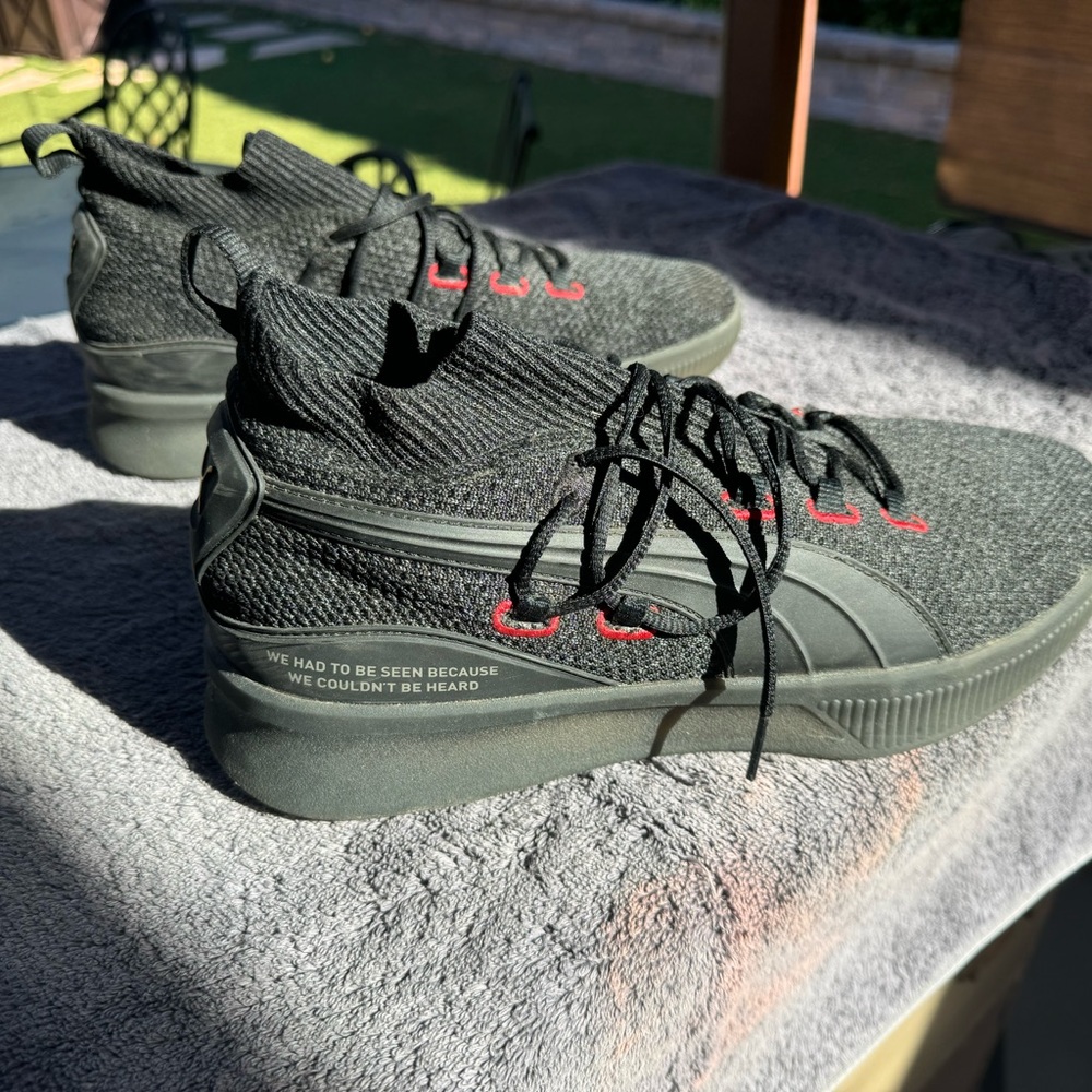Puma Clyde Court “Disrupt” Size 11